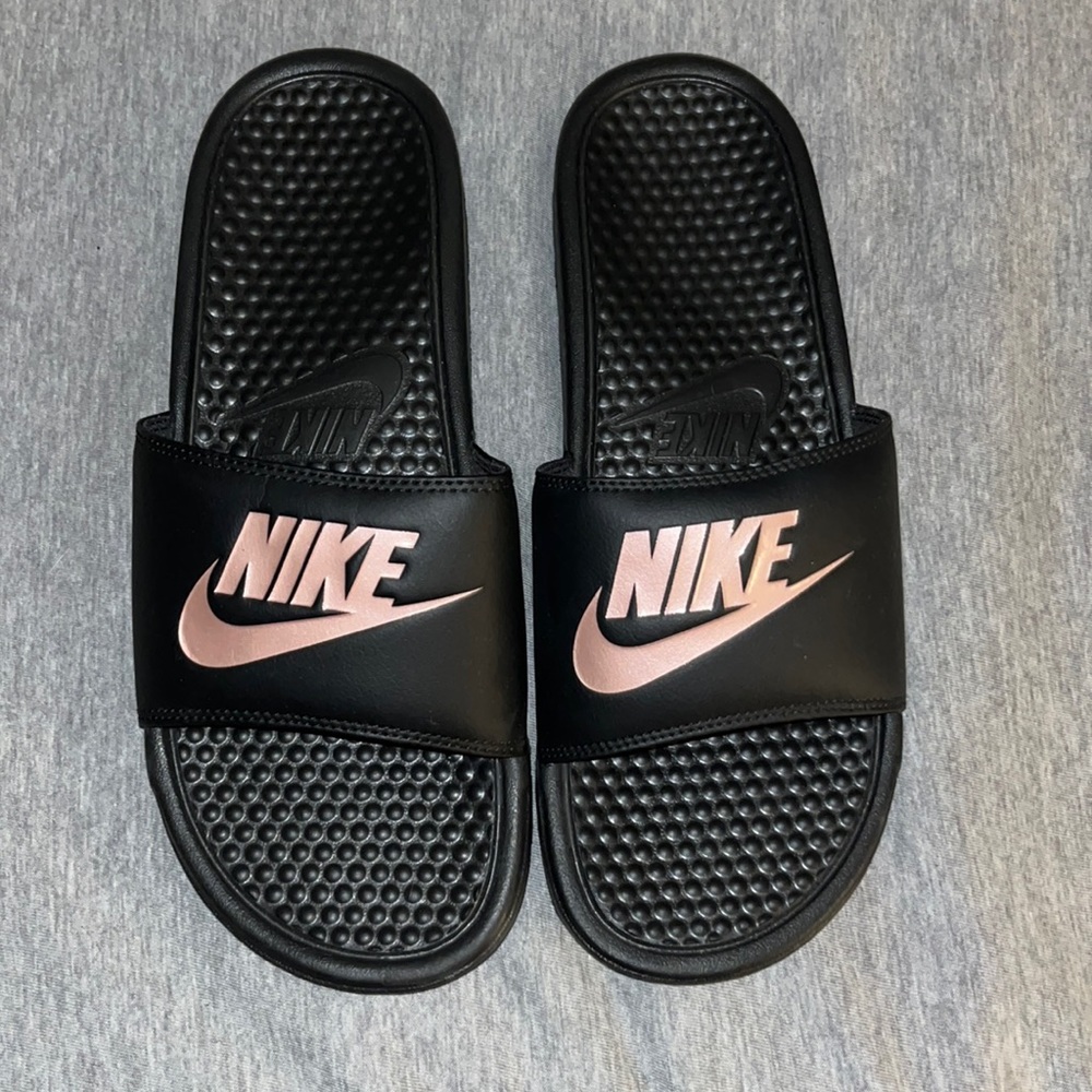 Nike Slides *Rose Gold*